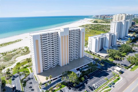 Condo in Clearwater, Florida, 3 rooms  № 1828500 - photo 2