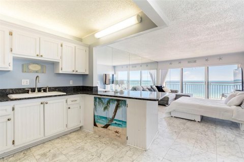 Condo in Clearwater, Florida, 3 rooms  № 1828500 - photo 10