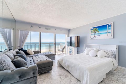 Condo in Clearwater, Florida, 3 rooms  № 1828500 - photo 15