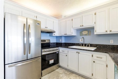 Condo in Clearwater, Florida, 3 rooms  № 1828500 - photo 13