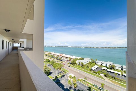 Condo in Clearwater, Florida, 3 rooms  № 1828500 - photo 21