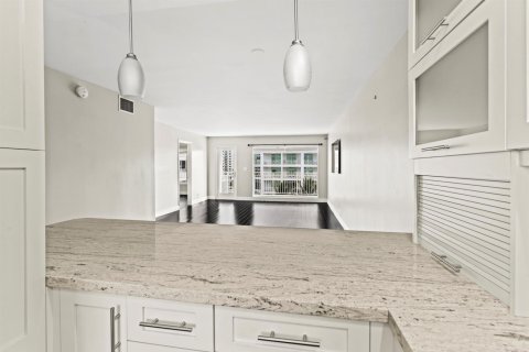 Copropriété à vendre à Highland Beach, Floride: 2 chambres, 102.38 m2 № 2377282 - photo 24