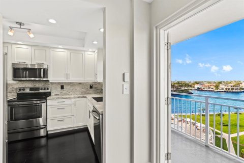 Copropriété à vendre à Highland Beach, Floride: 2 chambres, 102.38 m2 № 2377282 - photo 12