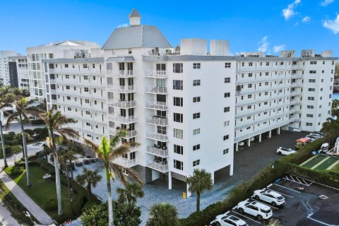 Copropriété à vendre à Highland Beach, Floride: 2 chambres, 102.38 m2 № 2377282 - photo 8