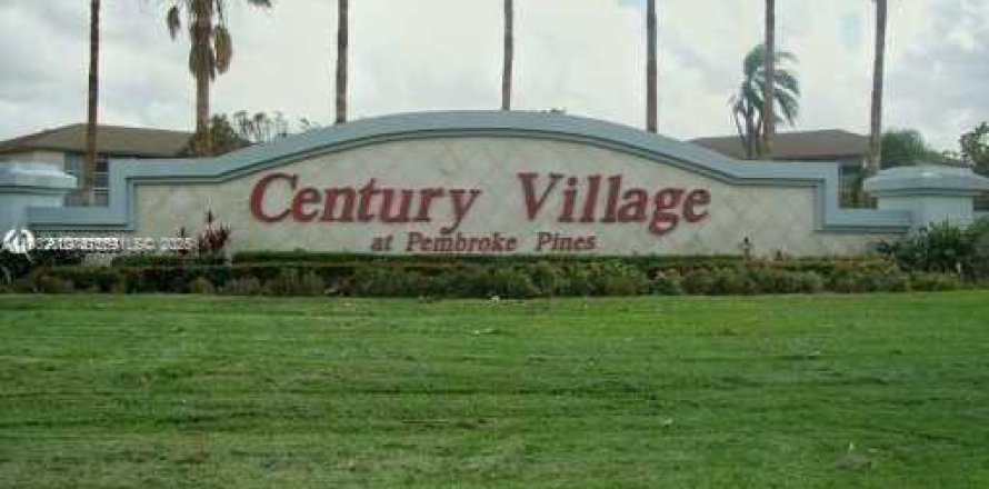 Condo in Pembroke Pines, Florida, 2 bedrooms  № 1991102