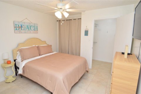 Condo in Tampa, Florida, 1 bedroom  № 1903931 - photo 22