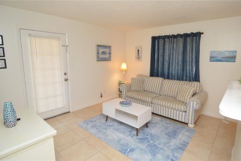 Condo in Tampa, Florida, 1 bedroom  № 1903931 - photo 15