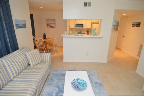 Condo in Tampa, Florida, 1 bedroom  № 1903931 - photo 9