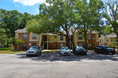 Condo in Tampa, Florida, 1 bedroom  № 1903931 - photo 1