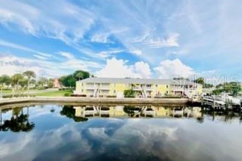 Copropriété à vendre à Saint Petersburg, Floride: 2 chambres, 71.81 m2 № 1916451 - photo 4