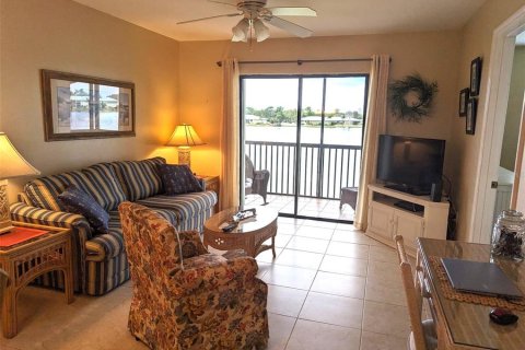 Condo in Punta Gorda, Florida, 2 bedrooms  № 1838524 - photo 6