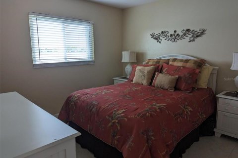 Condo in Punta Gorda, Florida, 2 bedrooms  № 1838524 - photo 20