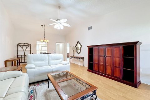 Condo in Bradenton, Florida, 2 bedrooms  № 2377880 - photo 20