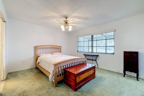 Condo in Bradenton, Florida, 2 bedrooms  № 2377880 - photo 23