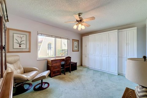 Condo in Bradenton, Florida, 2 bedrooms  № 2377880 - photo 28