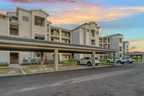 Condominio en alquiler en Venice, Florida, 3 dormitorios, 120.87 m2 № 1900465 - foto 1