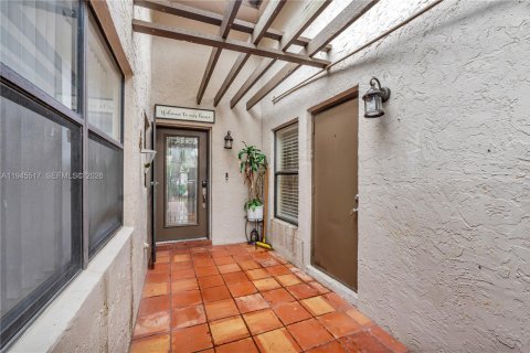 House in Tamarac, Florida 3 bedrooms, 95.97 sq.m. № 2001991 - photo 13