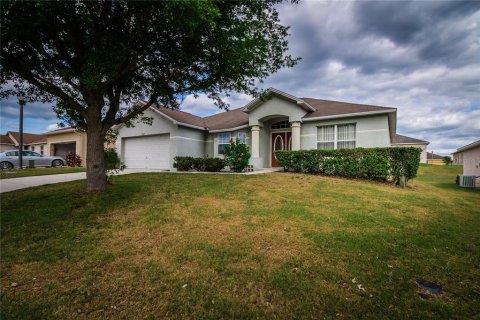 House in Lakeland, Florida 3 bedrooms, 151.71 sq.m. № 1766002 - photo 2
