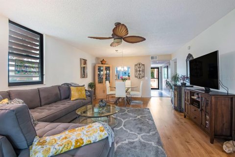 Condo in Bradenton, Florida, 2 bedrooms  № 1679961 - photo 18