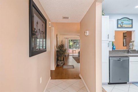 Condo in Bradenton, Florida, 2 bedrooms  № 1679961 - photo 5