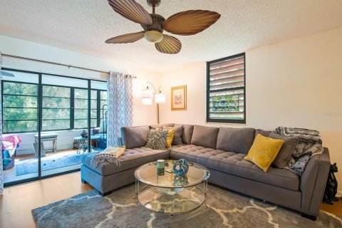 Condo in Bradenton, Florida, 2 bedrooms  № 1679961 - photo 16