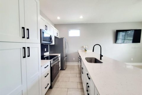 Appartement à louer à Tampa, Floride: 3 chambres, 129.23 m2 № 2385876 - photo 6