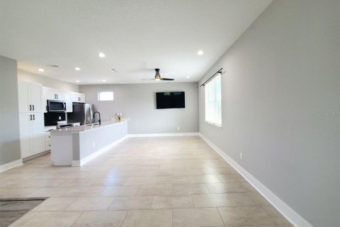 Appartement à louer à Tampa, Floride: 3 chambres, 129.23 m2 № 2385876 - photo 4