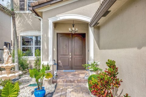 Casa en venta en Homestead, Florida, 5 dormitorios, 235.41 m2 № 2428171 - foto 3