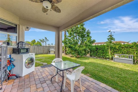 Casa en venta en Homestead, Florida, 5 dormitorios, 235.41 m2 № 2428171 - foto 30