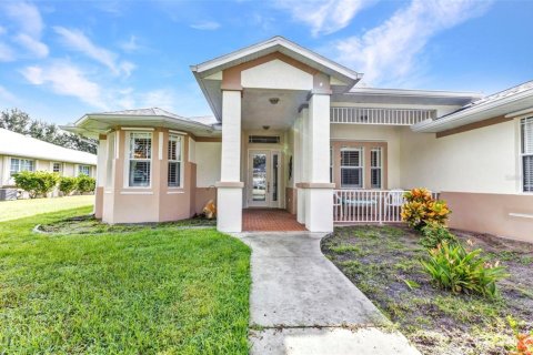 Villa ou maison à vendre à Punta Gorda, Floride: 3 chambres, 185.62 m2 № 1903550 - photo 4
