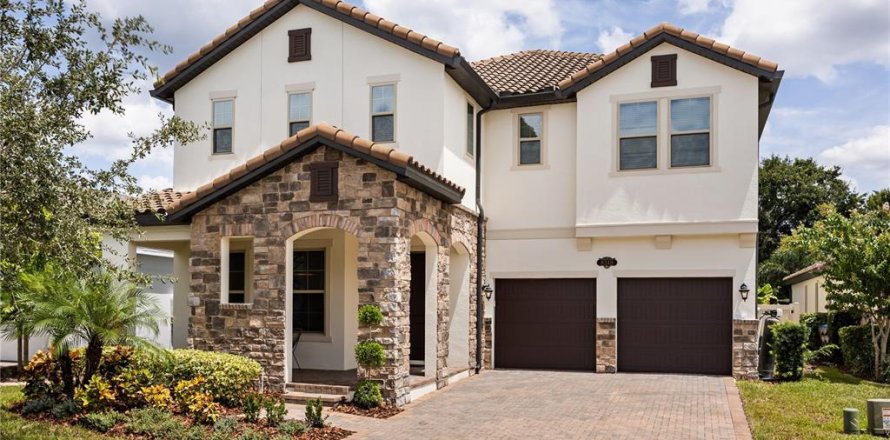 House in Windermere, Florida 6 bedrooms, 390.38 sq.m. № 1856584
