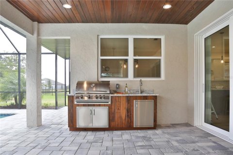 House in Sarasota, Florida 3 bedrooms, 266.82 sq.m. № 2233206 - photo 23
