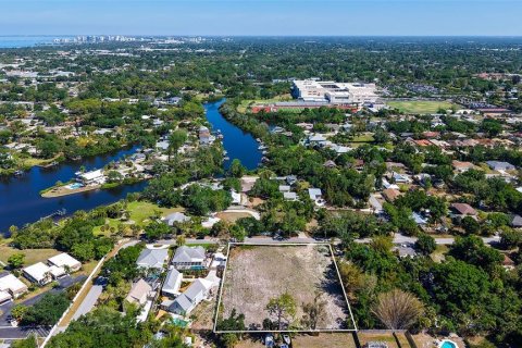 House in Sarasota, Florida 3 bedrooms, 266.82 sq.m. № 2233206 - photo 12
