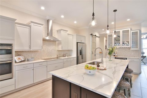 House in Sarasota, Florida 3 bedrooms, 266.82 sq.m. № 2233206 - photo 9