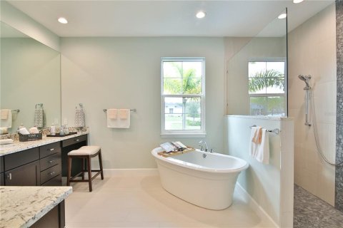 House in Sarasota, Florida 3 bedrooms, 266.82 sq.m. № 2233206 - photo 18