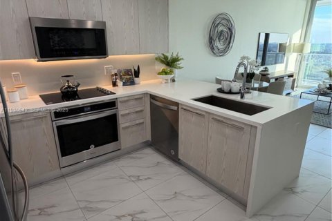 Copropriété à vendre à Sunrise, Floride: 2 chambres, 81.48 m2 № 1990423 - photo 3