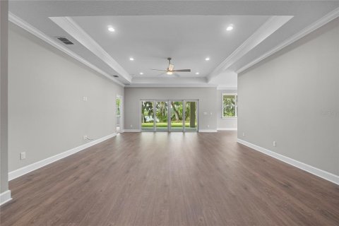 House in Mulberry, Florida 3 bedrooms, 204.38 sq.m. № 2200053 - photo 10