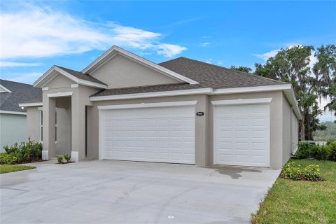 House in Mulberry, Florida 3 bedrooms, 204.38 sq.m. № 2200053 - photo 4