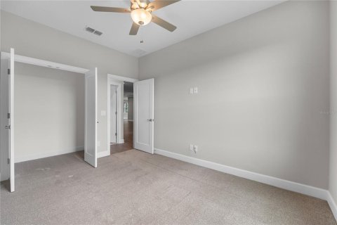 House in Mulberry, Florida 3 bedrooms, 204.38 sq.m. № 2200053 - photo 29