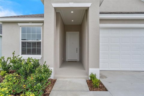 House in Mulberry, Florida 3 bedrooms, 204.38 sq.m. № 2200053 - photo 5