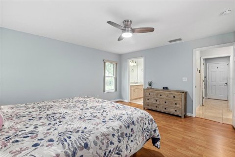 House in Palm Coast, Florida 3 bedrooms, 138.42 sq.m. № 1919656 - photo 20