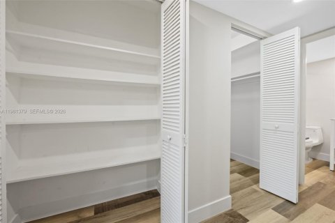 Copropriété à louer à Miami, Floride: 2 chambres, 102.38 m2 № 2043185 - photo 21