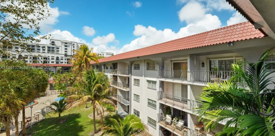 Condo à Miami, Floride, 2 chambres  № 2043185