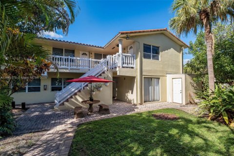 Apartamento en alquiler en Fort Lauderdale, Florida, 1 dormitorio, 57.6 m2 № 1943881 - foto 1