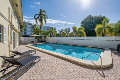 Apartamento en alquiler en Fort Lauderdale, Florida, 1 dormitorio, 57.6 m2 № 1943881 - foto 9