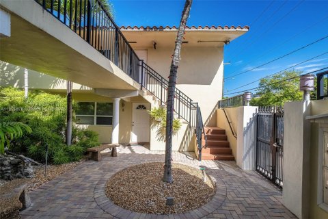 Apartamento en alquiler en Fort Lauderdale, Florida, 1 dormitorio, 57.6 m2 № 1943881 - foto 7
