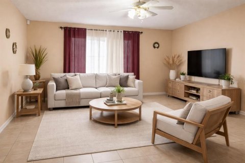 House in Winter Garden, Florida 4 bedrooms, 236.44 sq.m. № 2394358 - photo 11