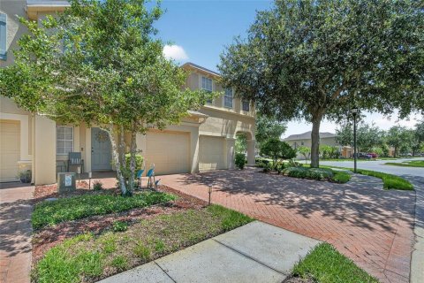 Touwnhouse à vendre à Land O' Lakes, Floride: 3 chambres, 171.5 m2 № 2222262 - photo 8