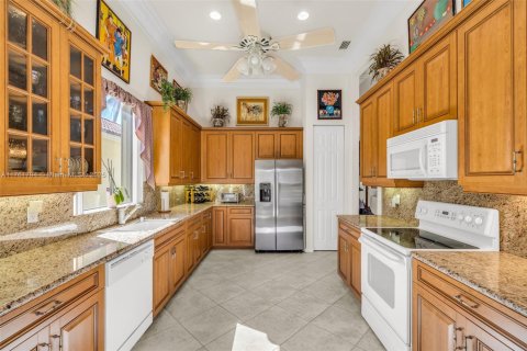 House in Boynton Beach, Florida 3 bedrooms, 178.28 sq.m. № 1701111 - photo 17