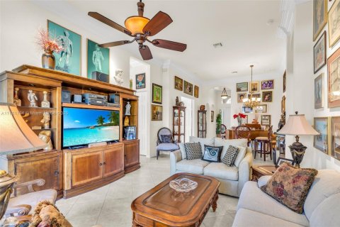 House in Boynton Beach, Florida 3 bedrooms, 178.28 sq.m. № 1701111 - photo 14